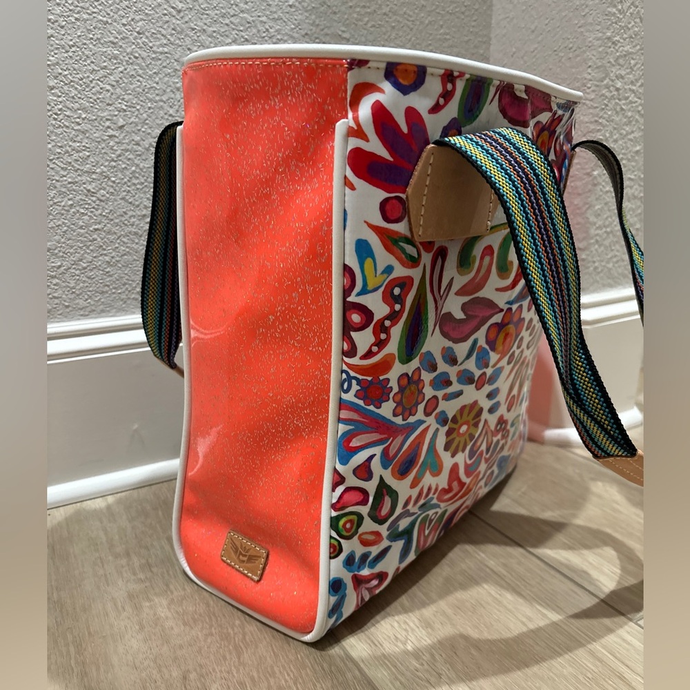 Consuela Classic Tote